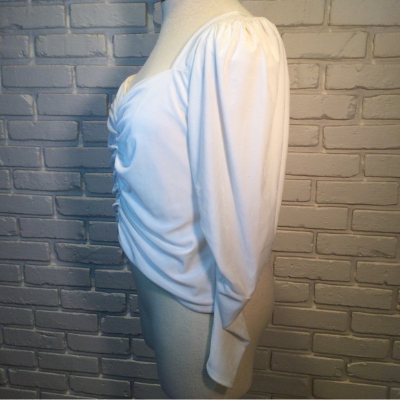 Express size XL White Velour Top Long Puff Shoulder Sleeve Ruched Front NWT - Picture 4 of 6